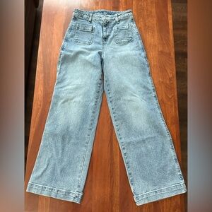 Old Navy Light Blue Wide-Leg Jeans with Front Patch Pockets